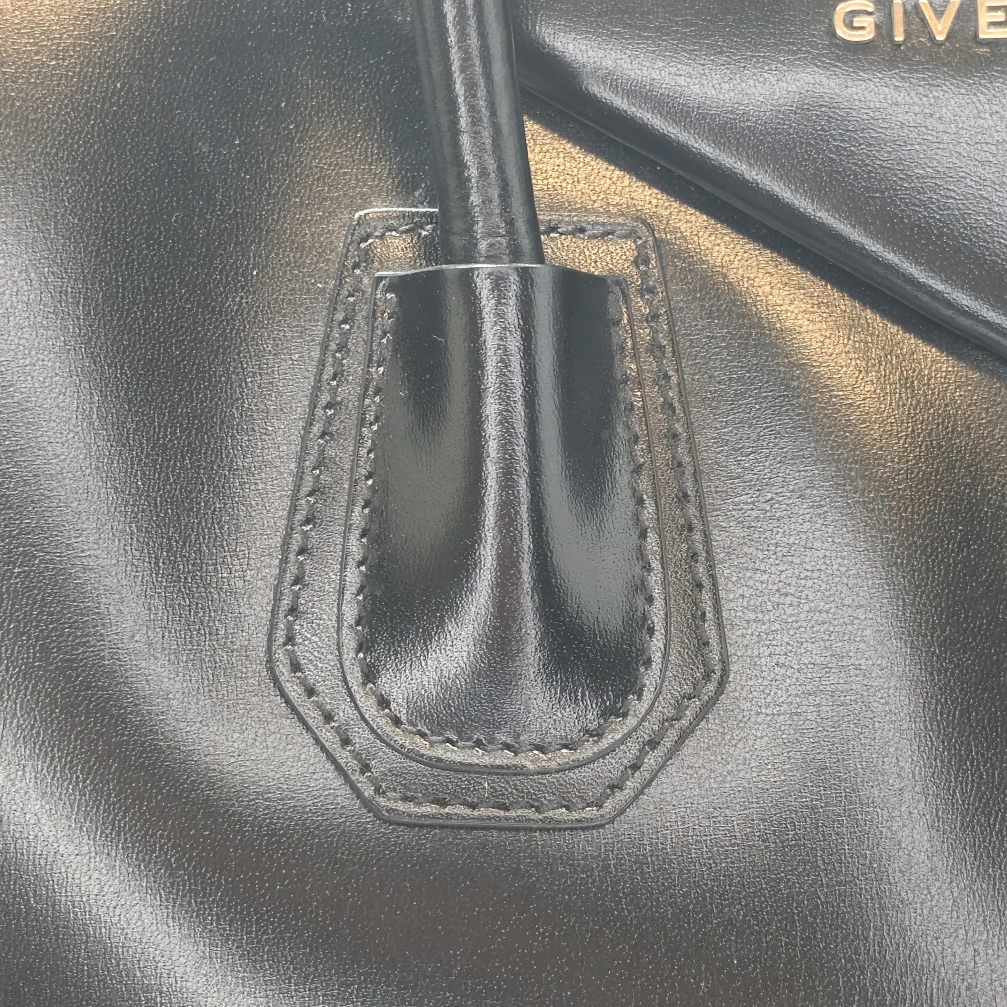Givenchy Antigona Medium Handbag Black - Lost Designer
