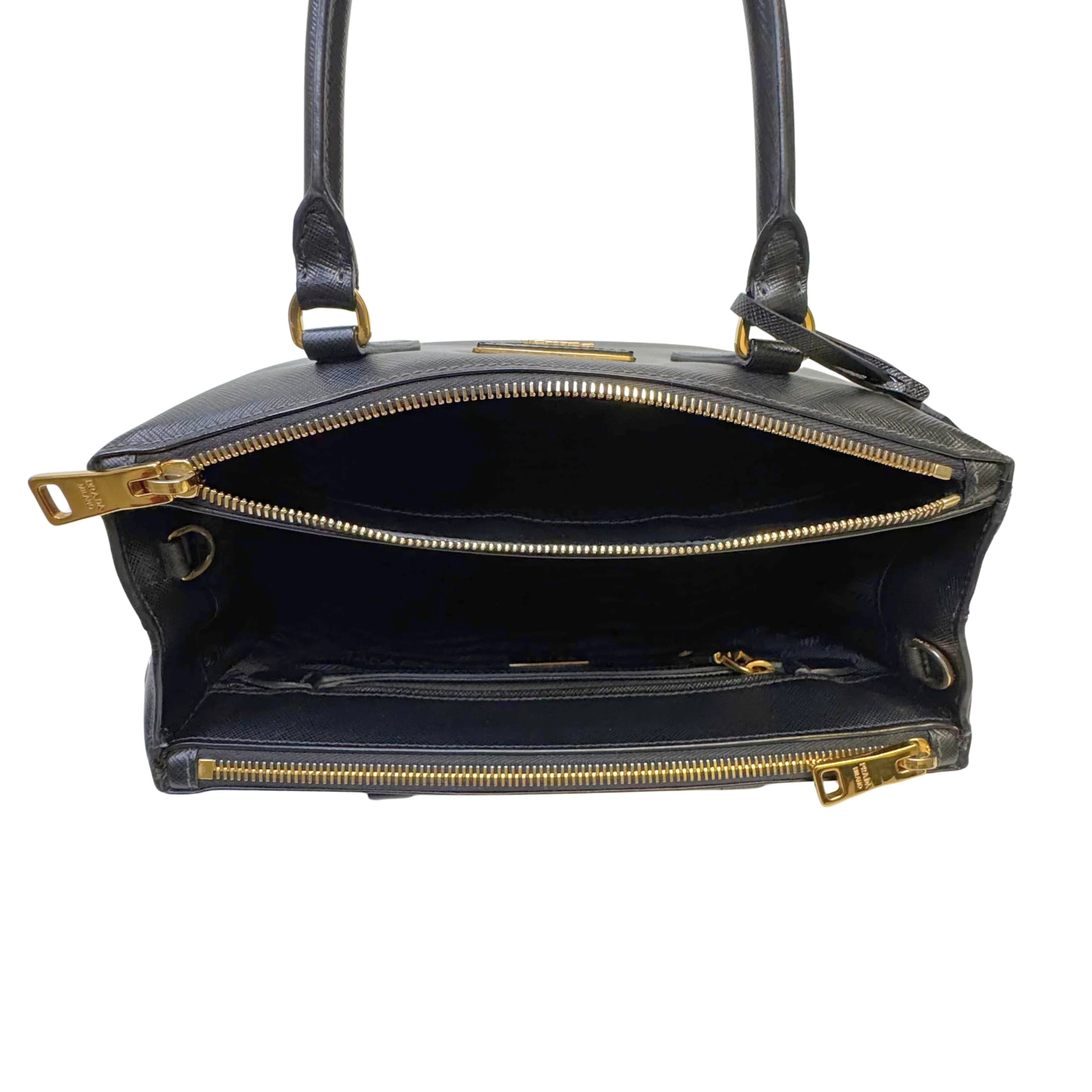 Prada Medium Galleria Saffiano leather bag Black