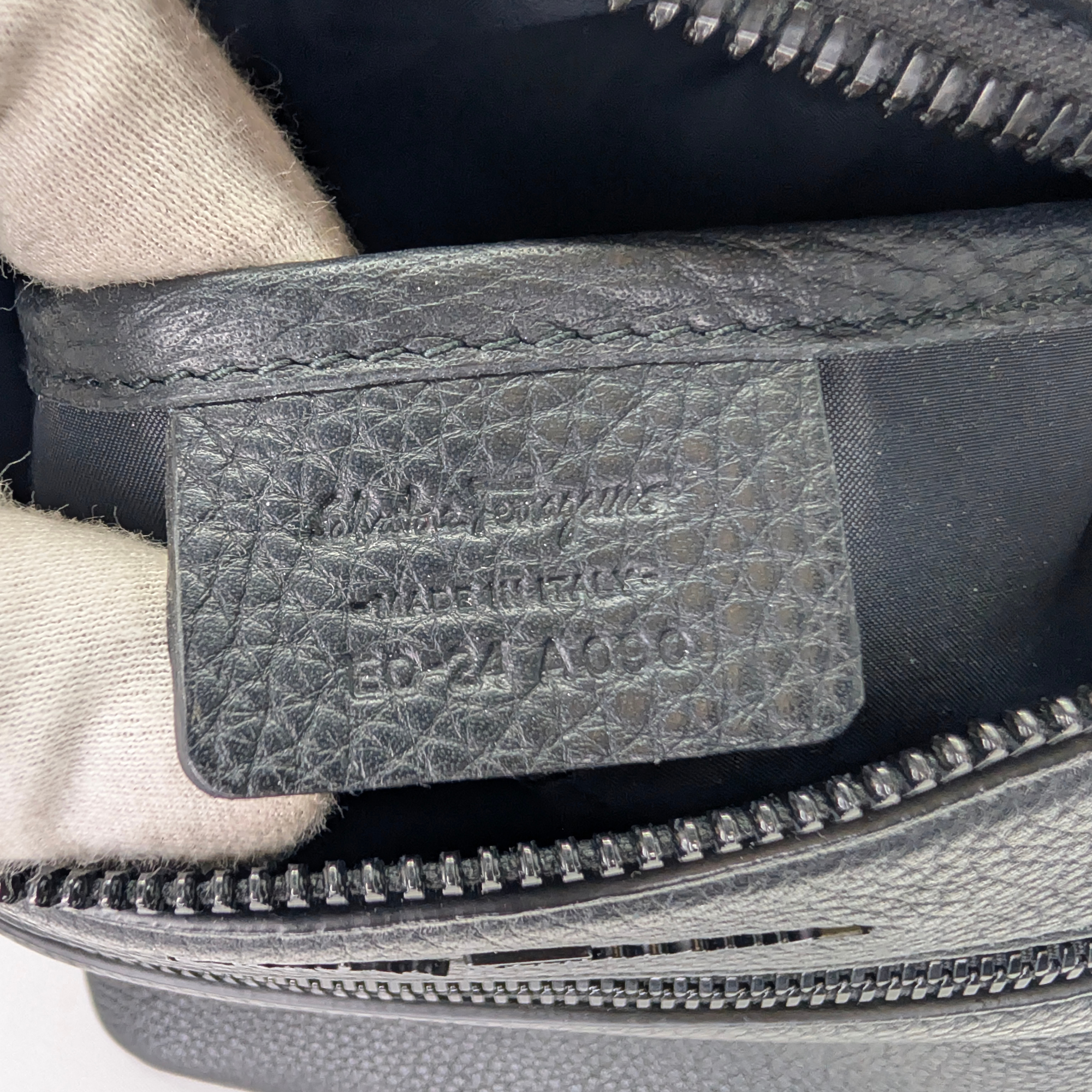 Salvatore Ferragamo Vitello Leather Crossbody Bag Black