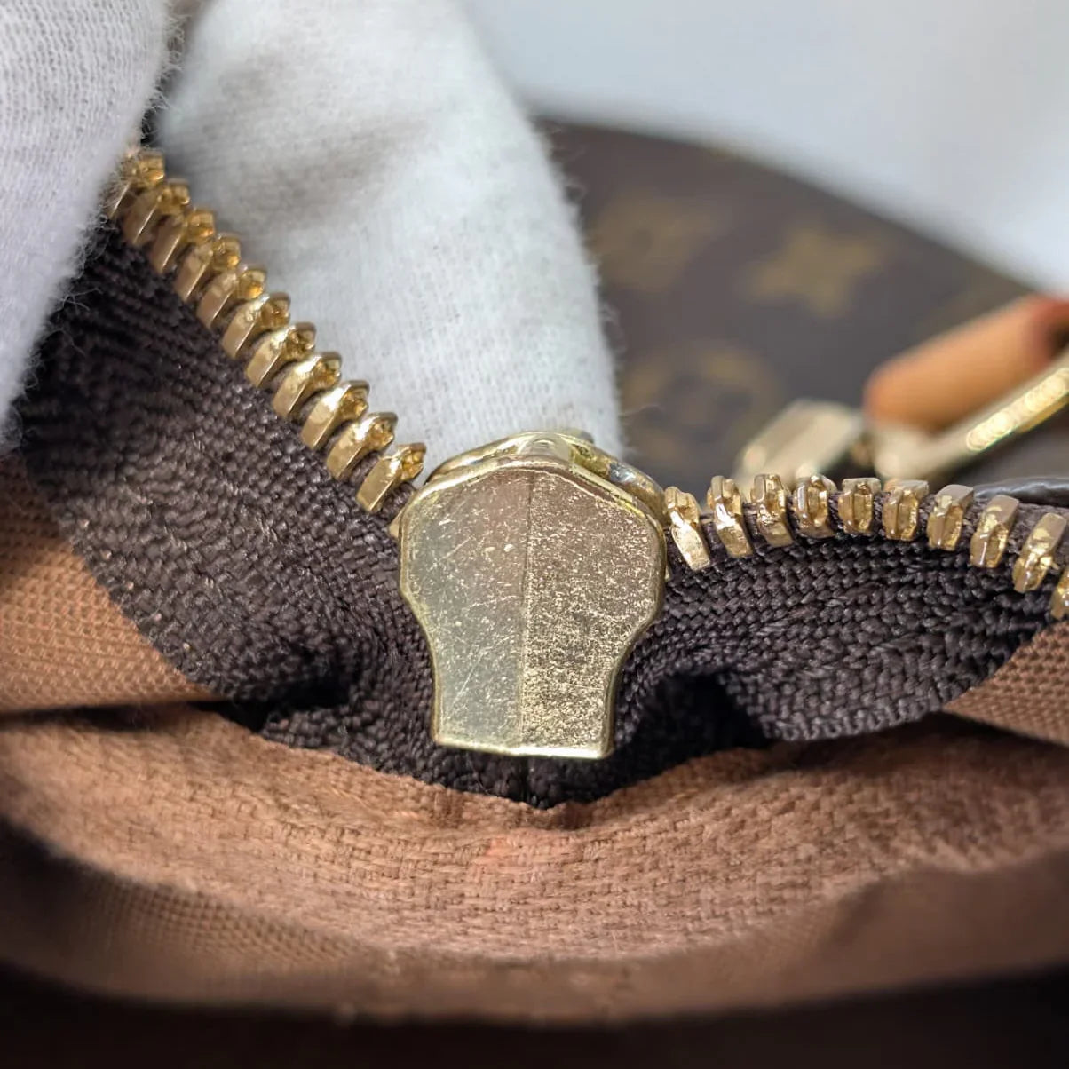 Louis Vuitton Monogram Keepall Bandoulière 50 Duffle Bag Brown - Lost Designer