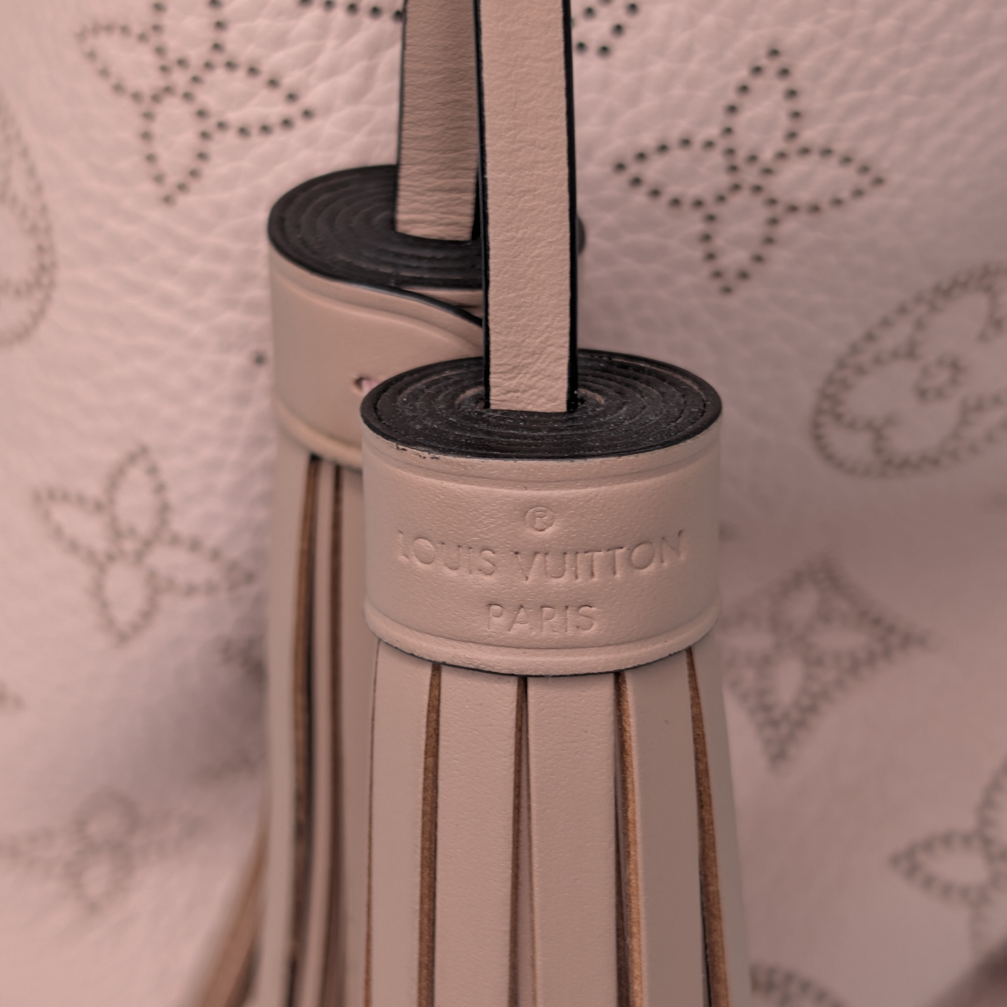 Louis Vuitton Mahina Haumea Magnolia Pink