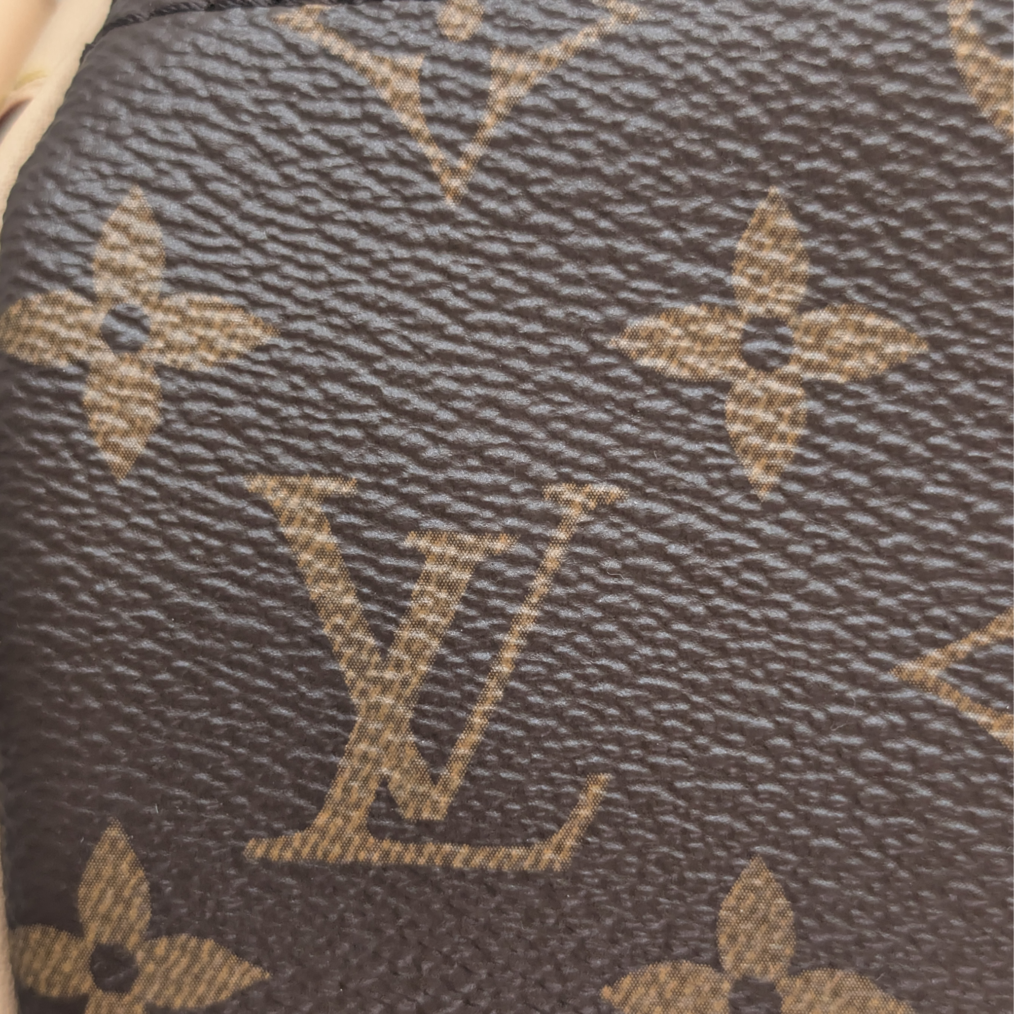Louis Vuitton 45 Bandouliére Bag