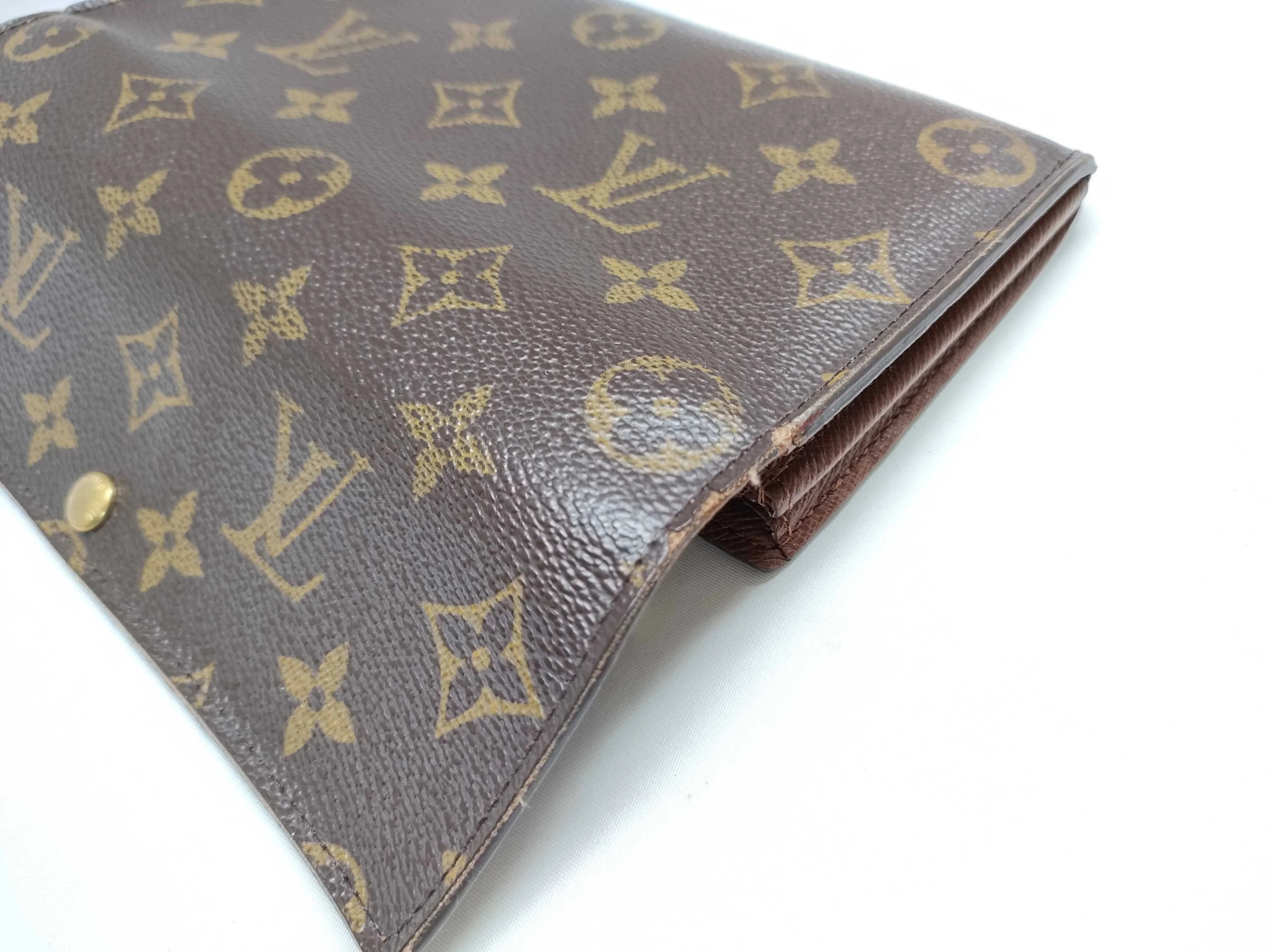 Louis Vuitton Monogram Canvas Sarah Long Wallet