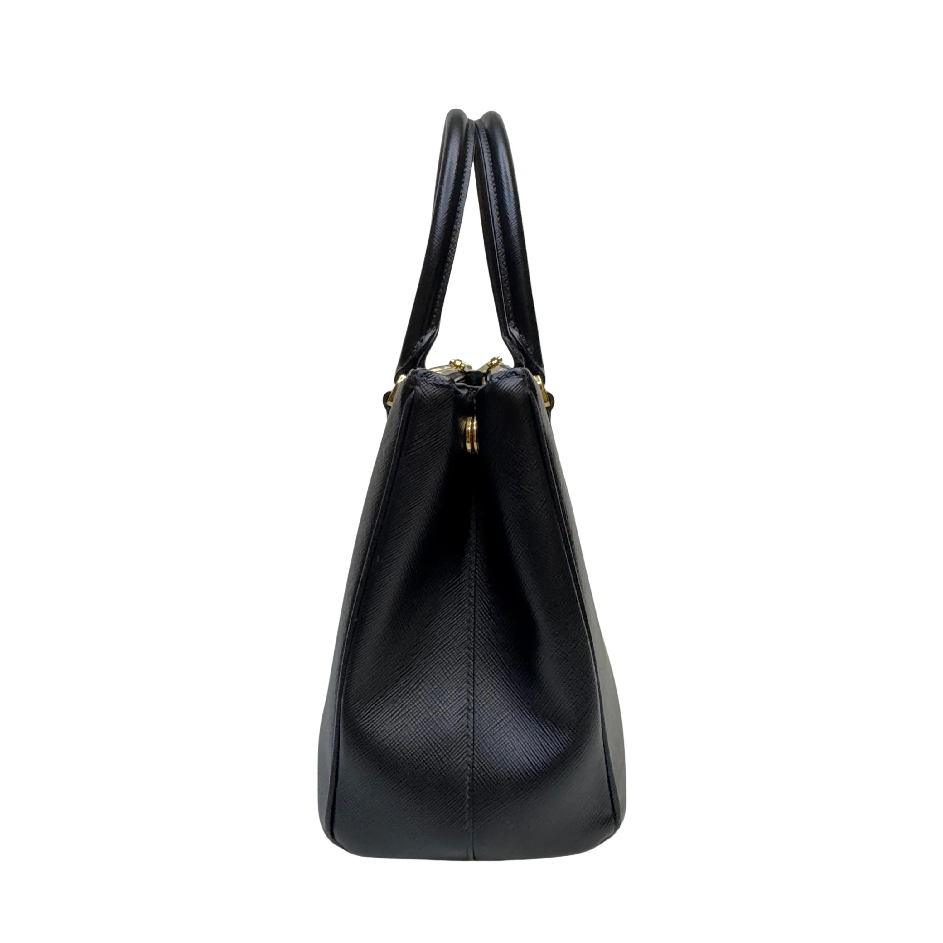 Prada Medium Galleria Saffiano leather bag Black