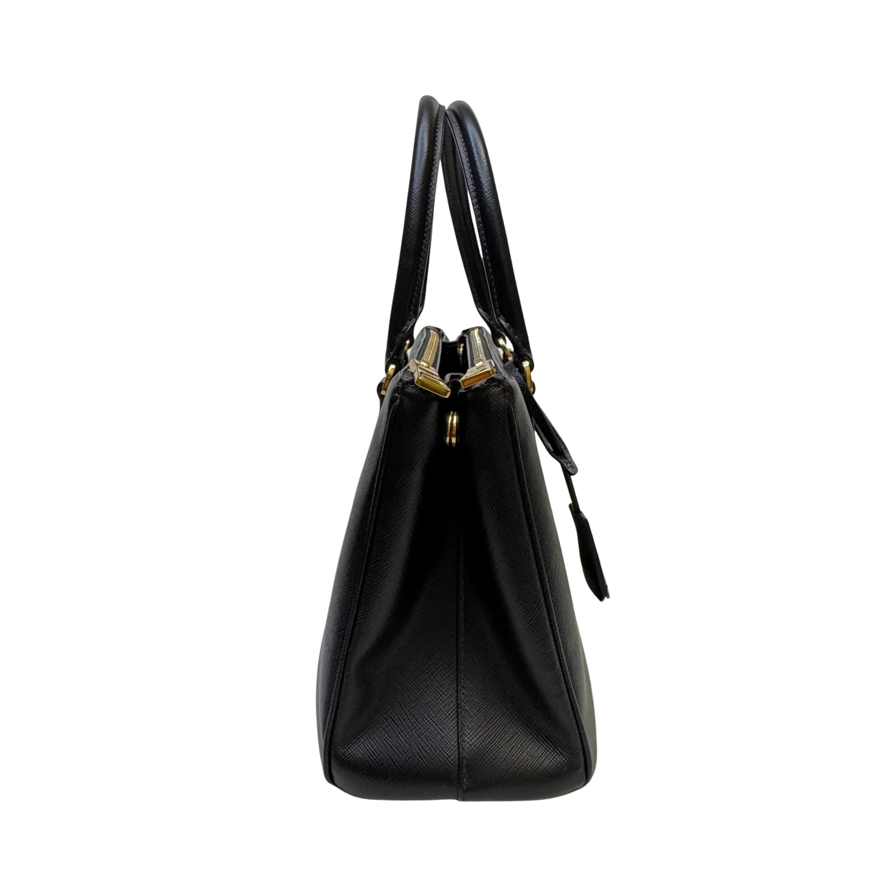 Prada Medium Galleria Saffiano leather bag Black