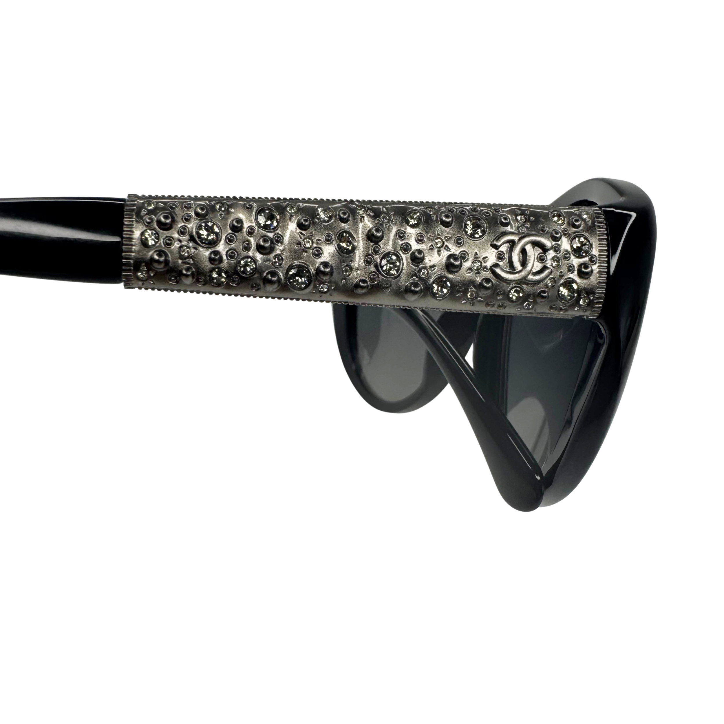 Chanel 5298-B c.501/S8 Black Cat-Eye Polarised Sunglasses