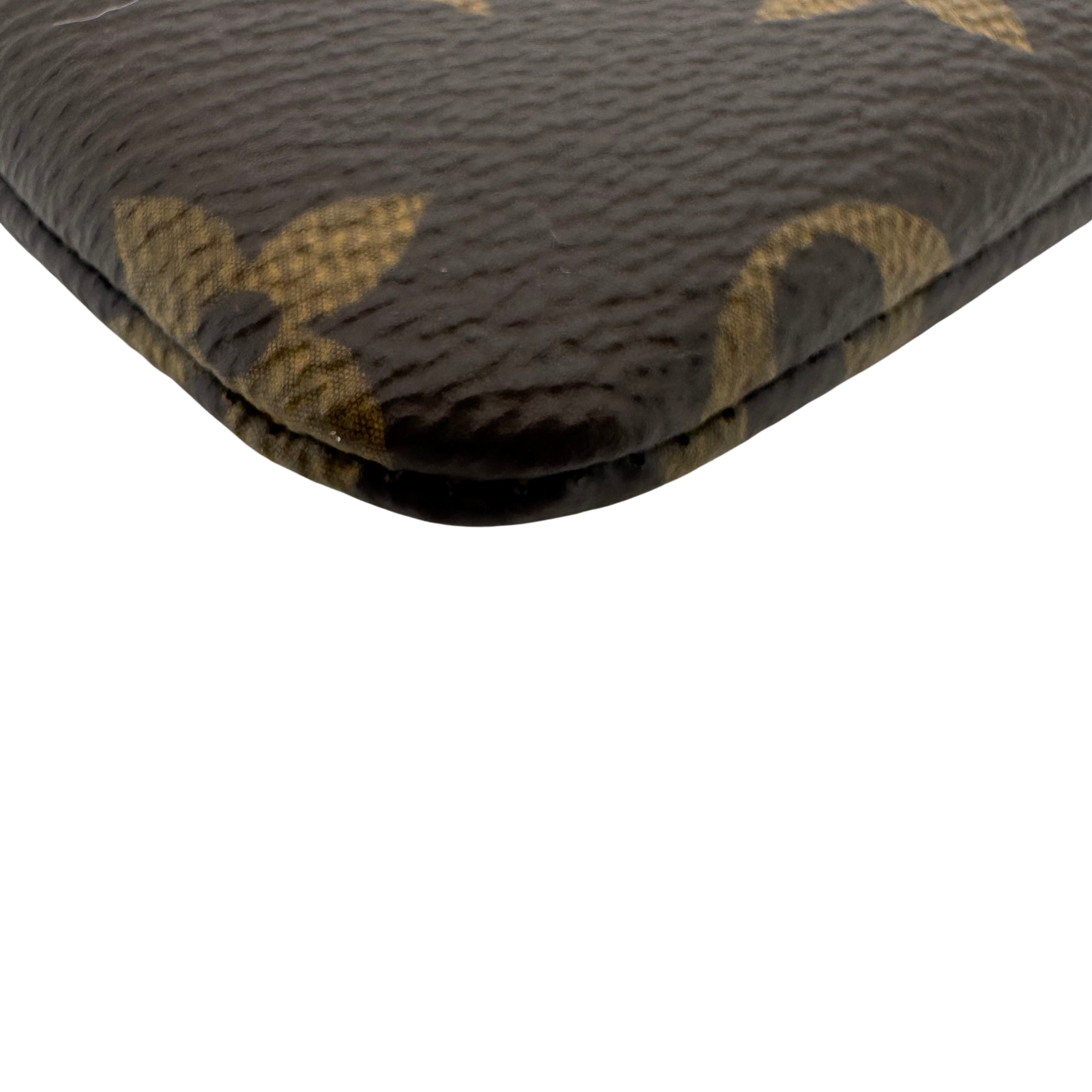 Louis Vuitton Monogram Zippy Pouch Wallet