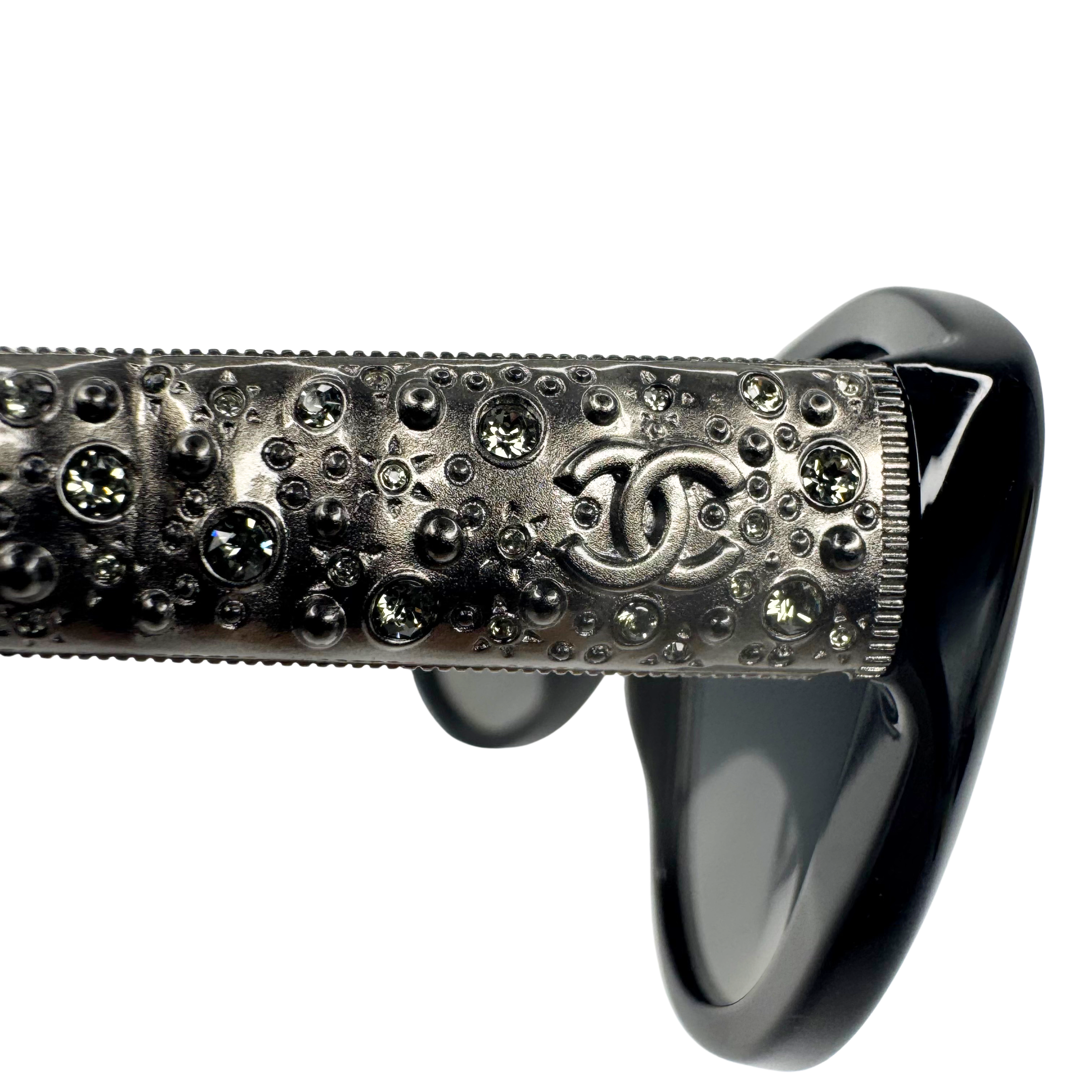 Chanel 5298-B c.501/S8 Black Cat-Eye Polarised Sunglasses