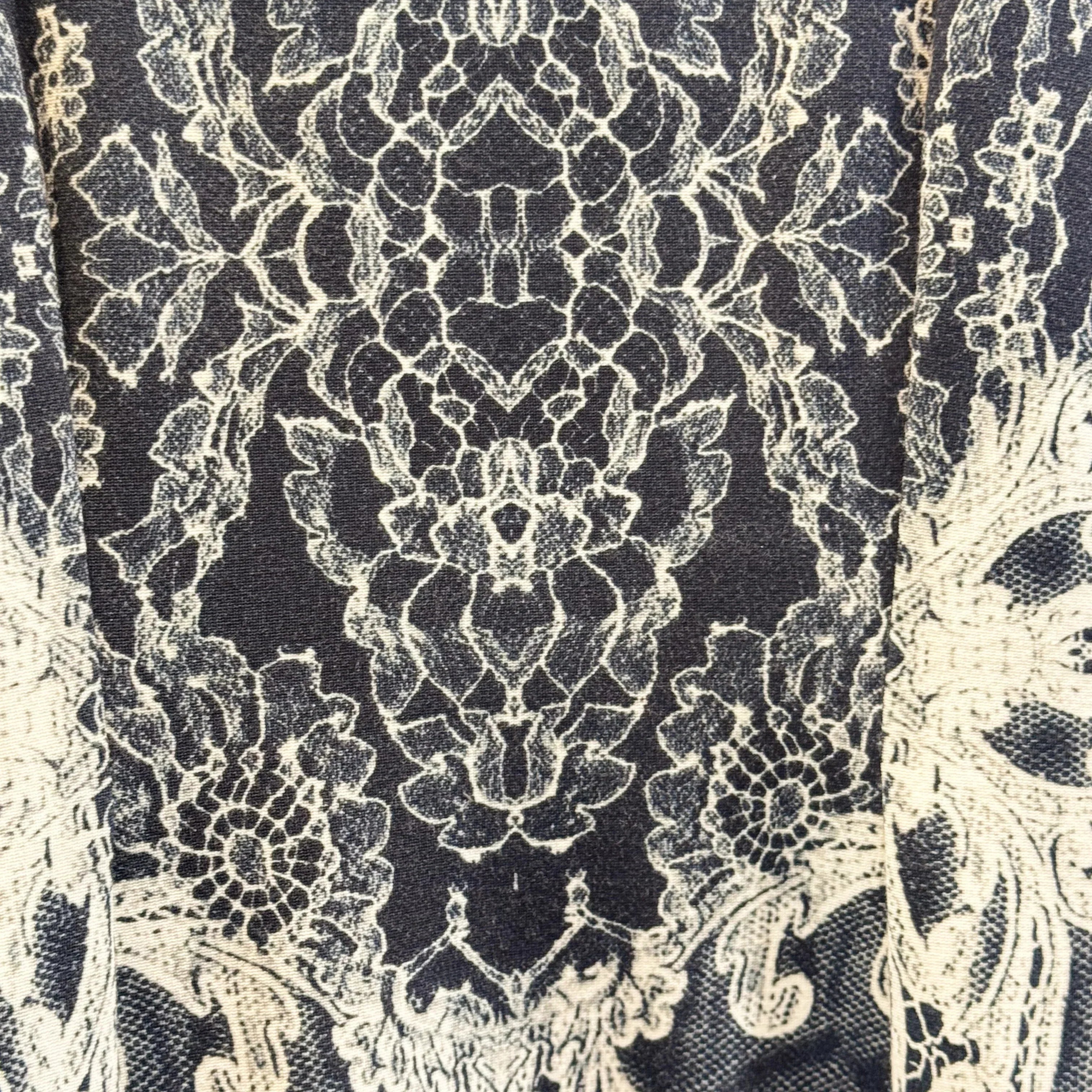 Roberto Cavalli Class Cavalli Floral Long Sleeve Dress 38 Black/White - Lost Designer