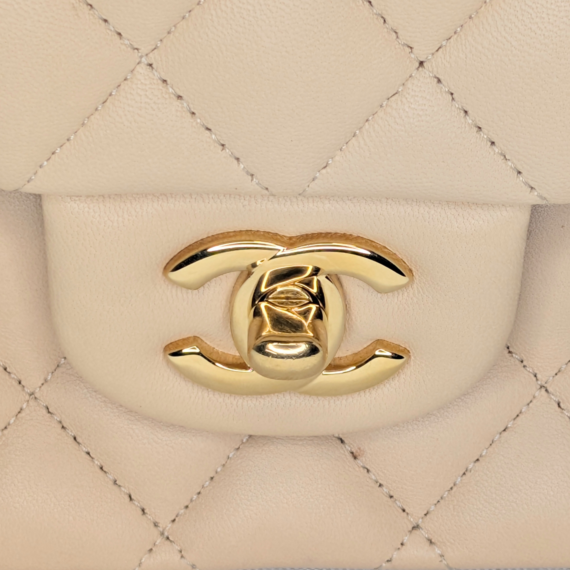Chanel Double Flap Medium lambskin Bag Beige