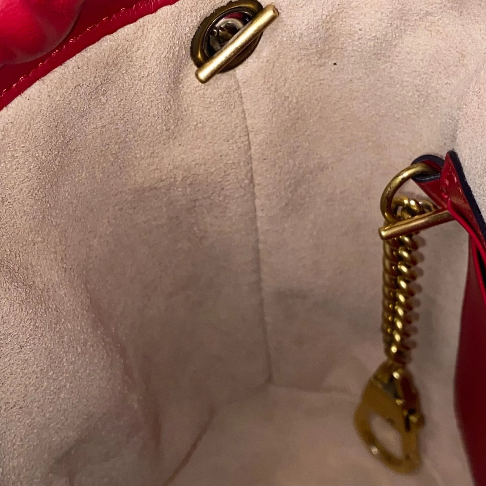 Gucci Calfskin Matelassé Mini GG Marmont Bucket Bag – Hibiscus Red