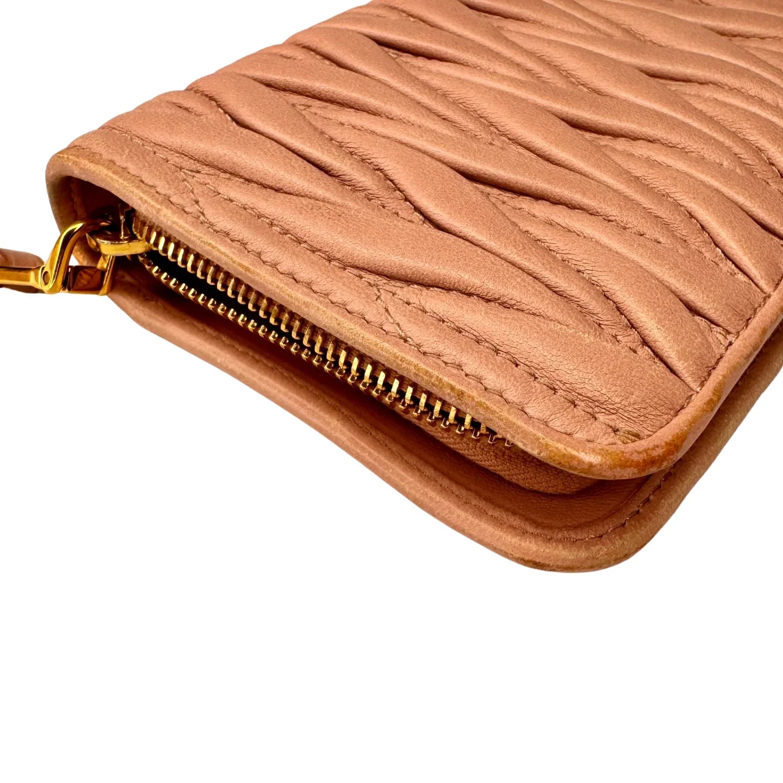 Miu Miu Matelassé Zip Around Wallet – Powdered Pink