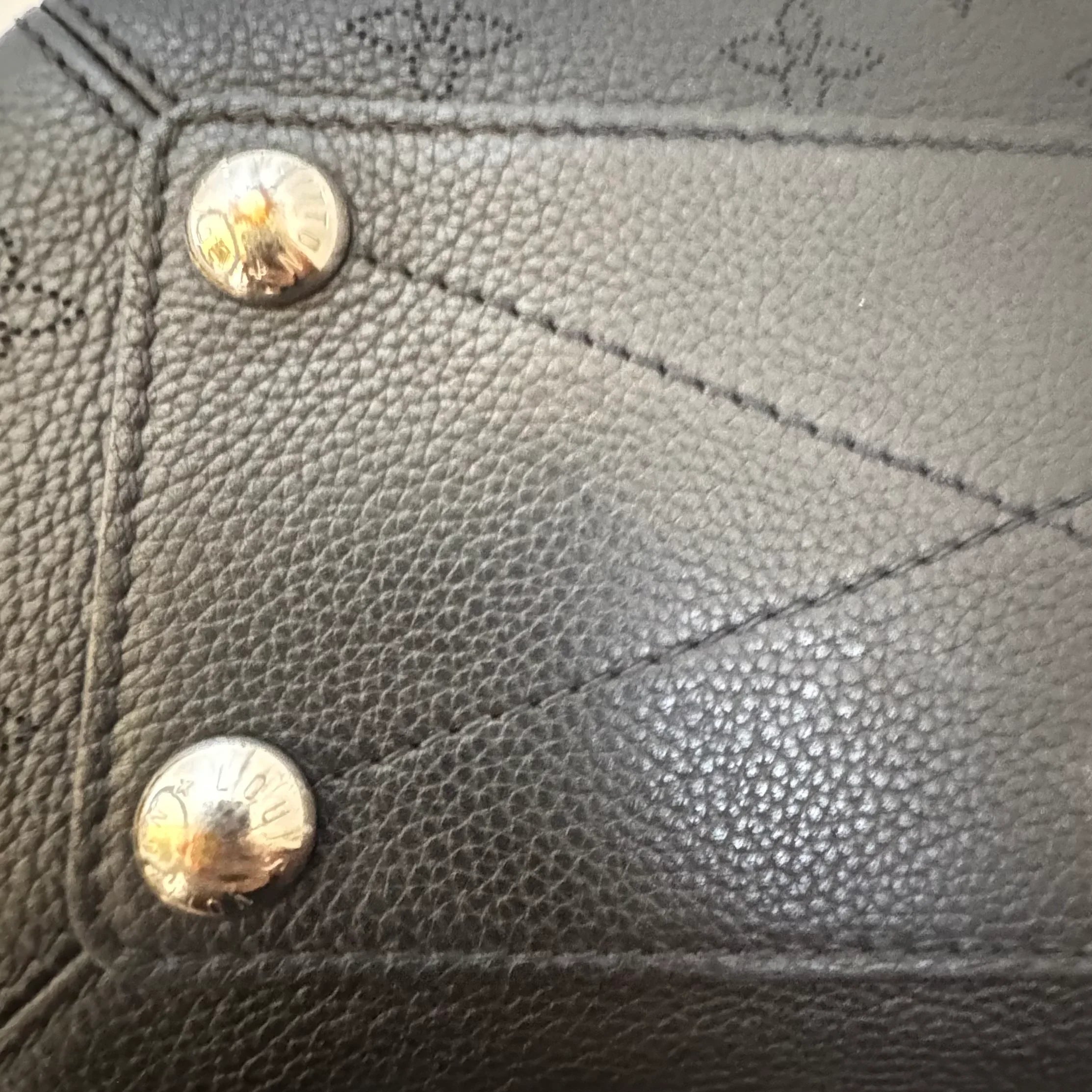 Louis Vuitton Mahina Babylone Chain BB – Black Bag