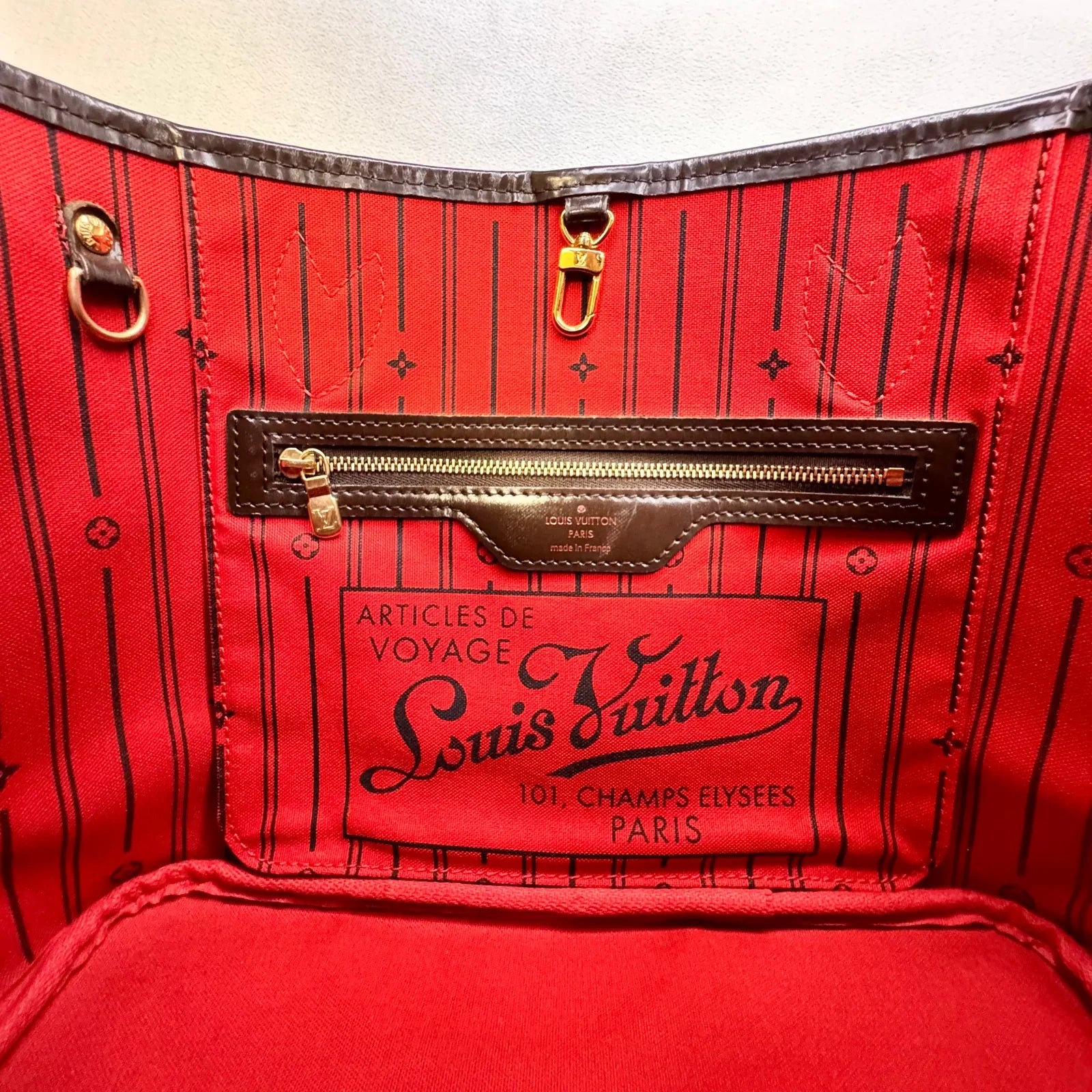 Louis Vuitton Damier Neverfull Petit Modèle Bag