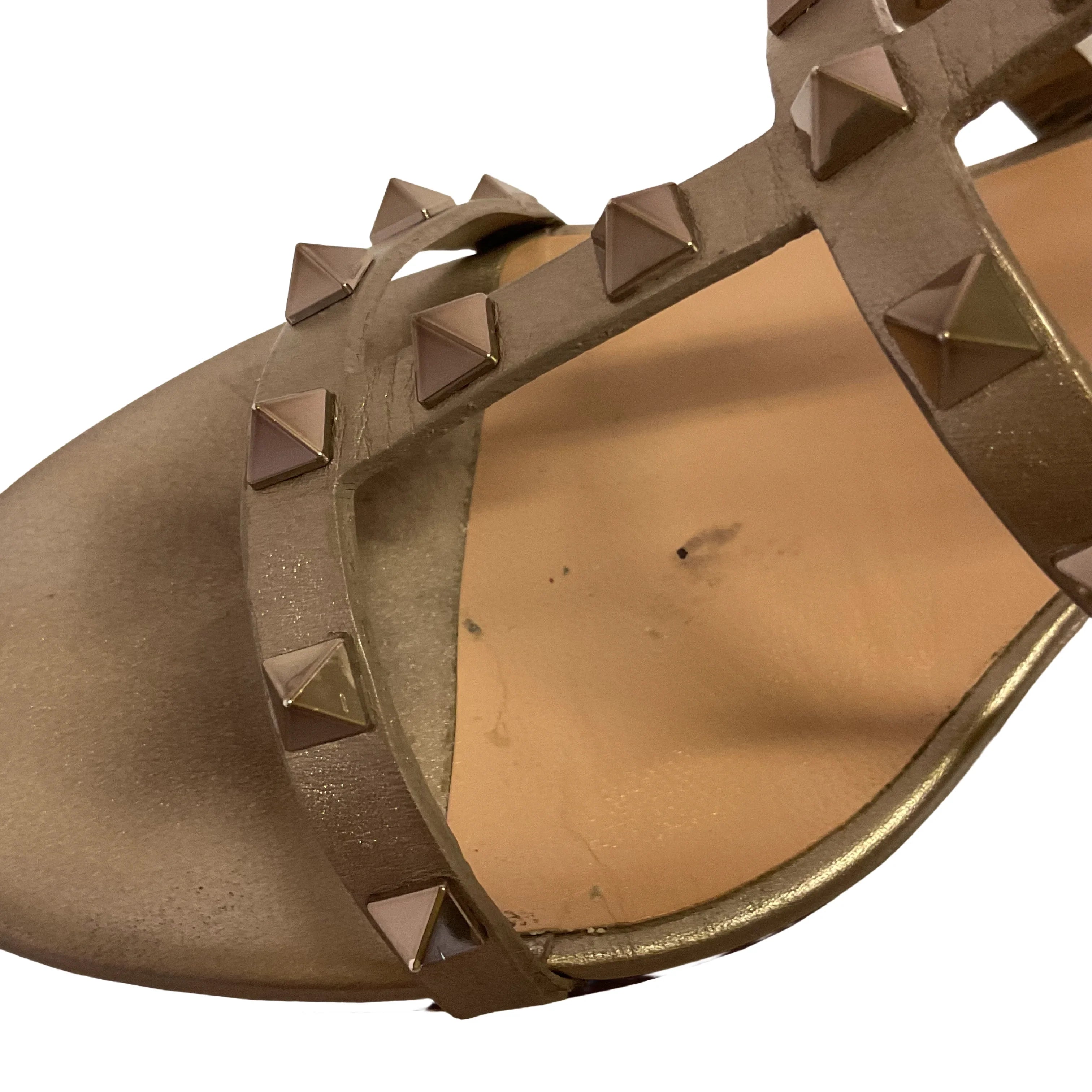 Valentino Rock Stud Heels Beige/Gold 41 - Lost Designer