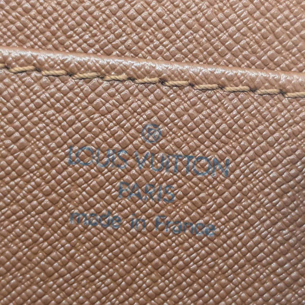 Louis Vuitton Serviette Conseiller Briefcase Brown