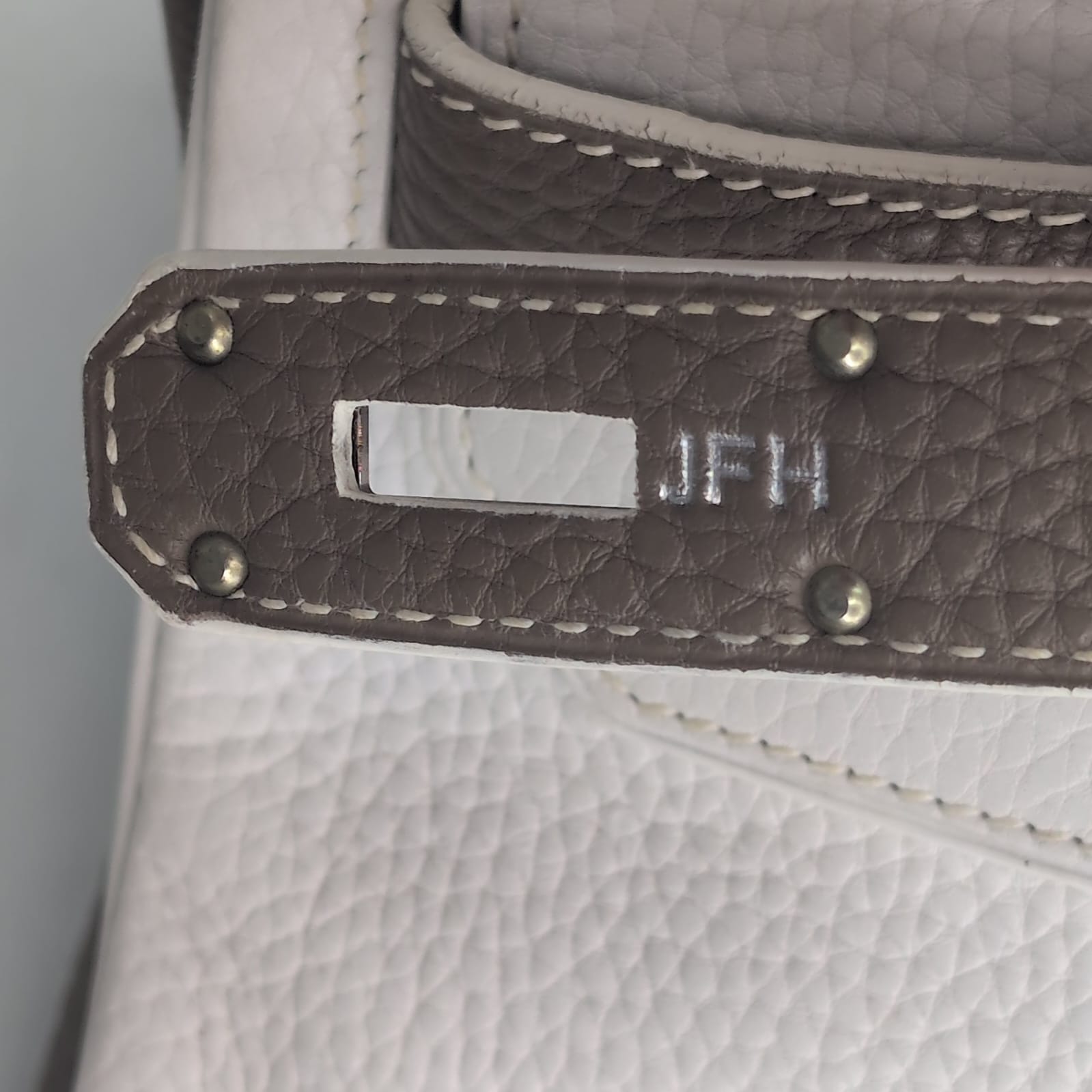 Hermès Birkin Shoulder 42 White Etoupe Clemence Palladium Hardware □J Stamp