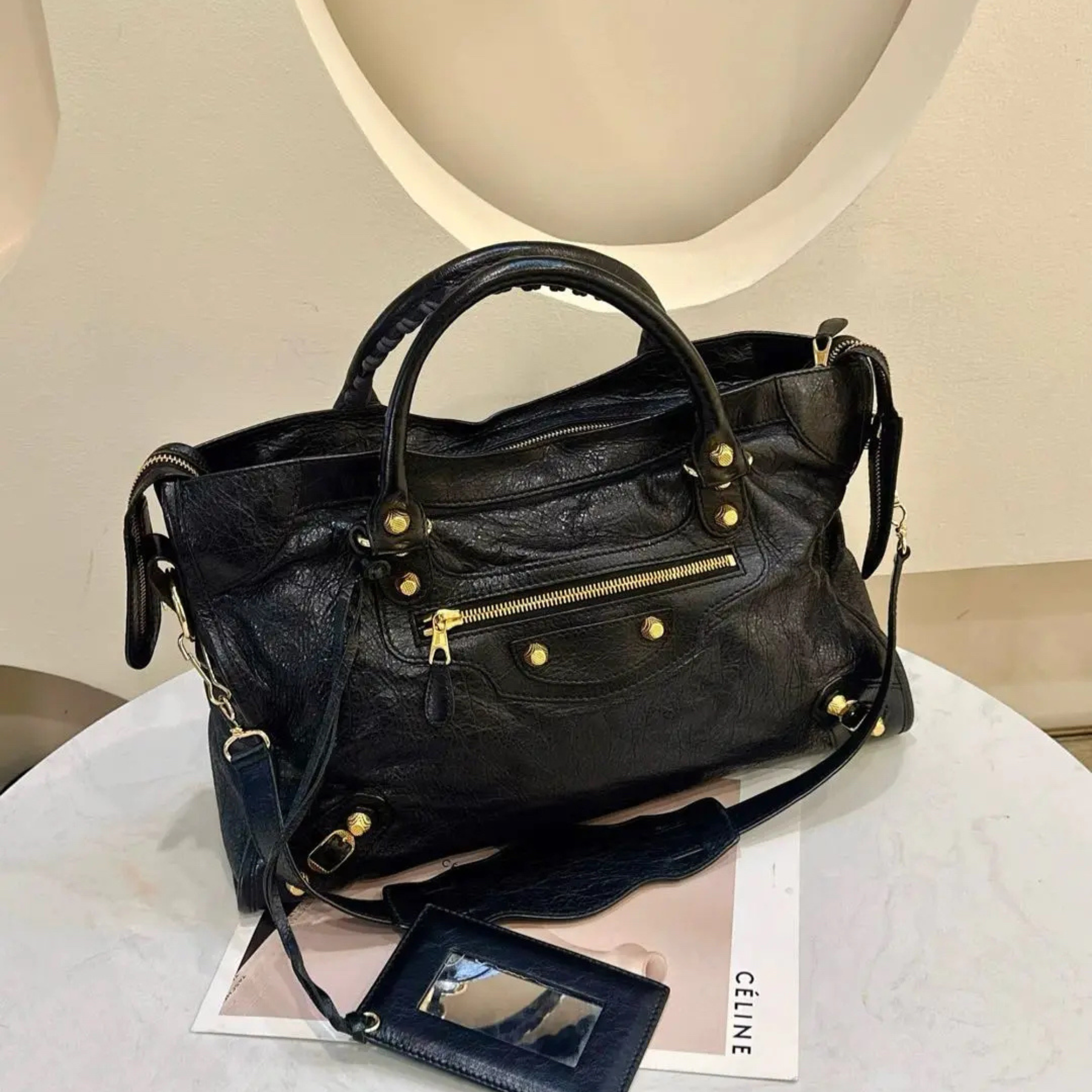 <p>Lost Designer Melbourne 销售的经过认证的二手 Balenciaga</p>