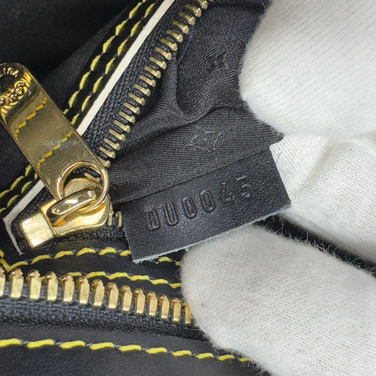 Louis Vuitton  L'Epanoui PM Suhali Leather Black
