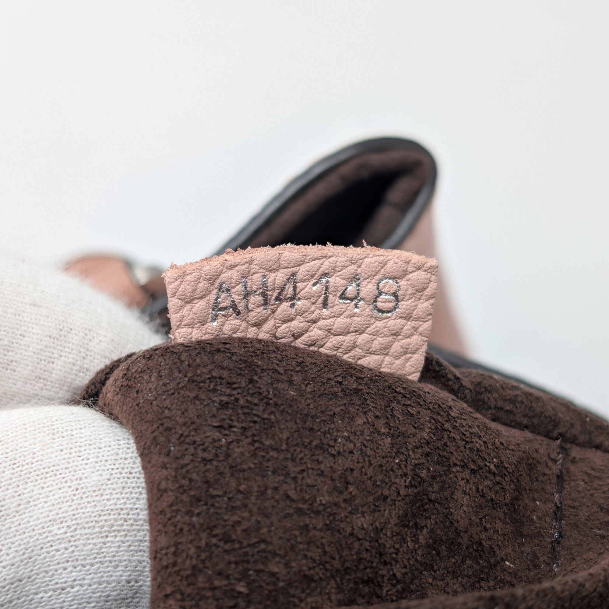 Louis Vuitton Mahina Haumea Magnolia Pink