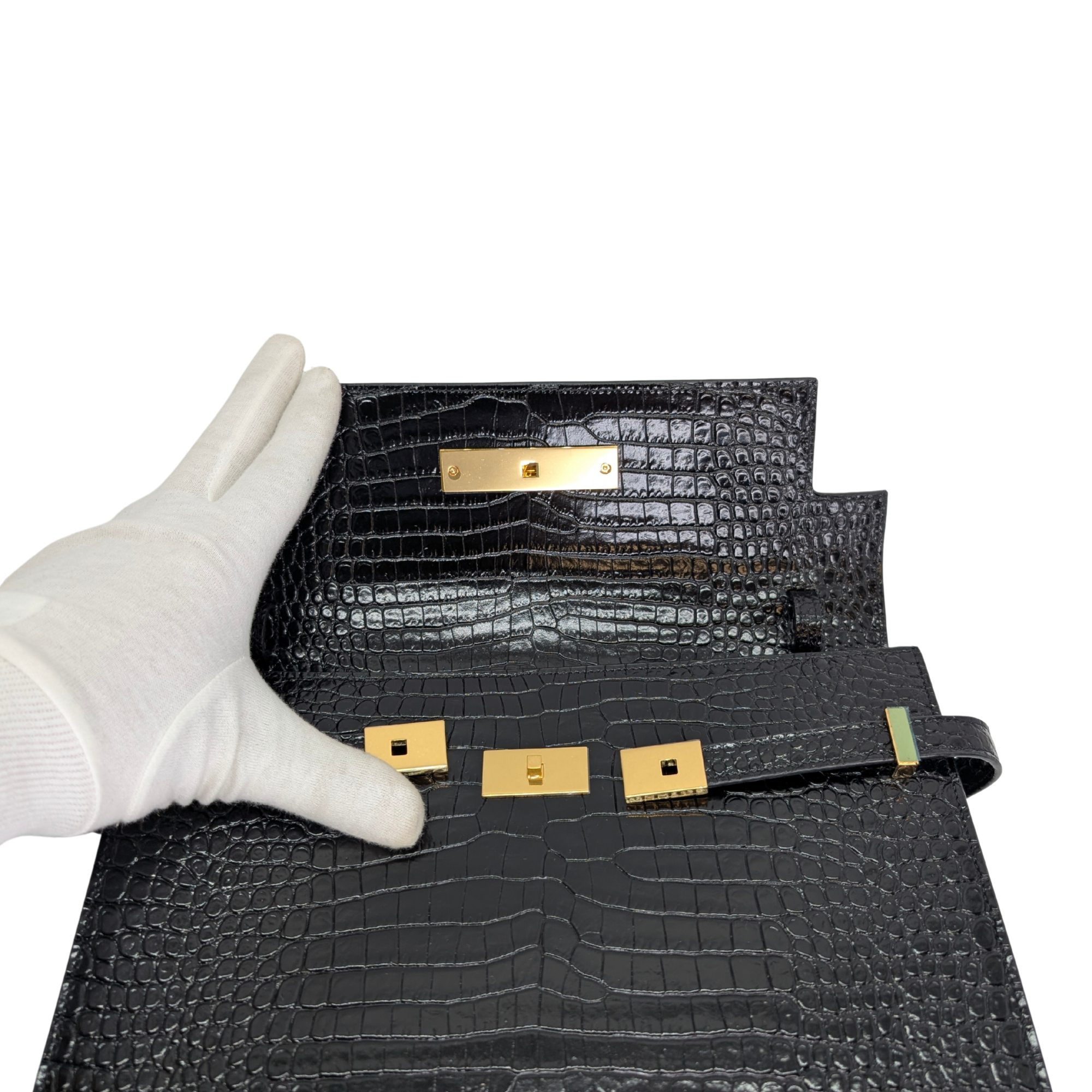 Yves Saint Laurent Manhattan Medium Crocodile Embossed Shoulder Bag