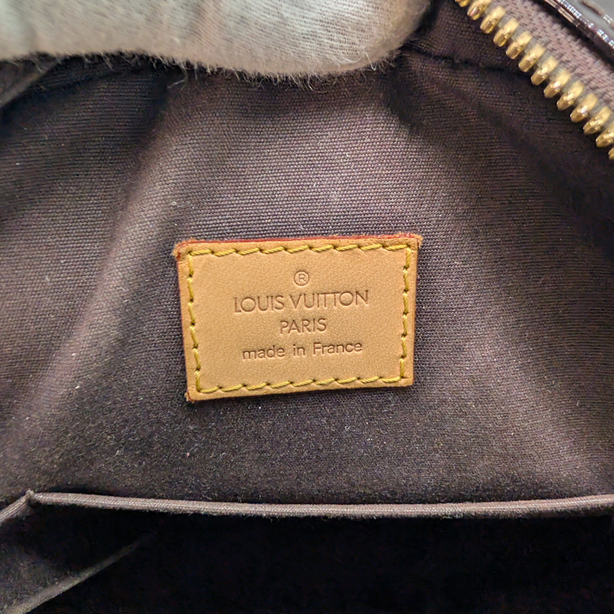 Louis Vuitton Summit Drive Vernis Patent Leather Handbag Burgandy