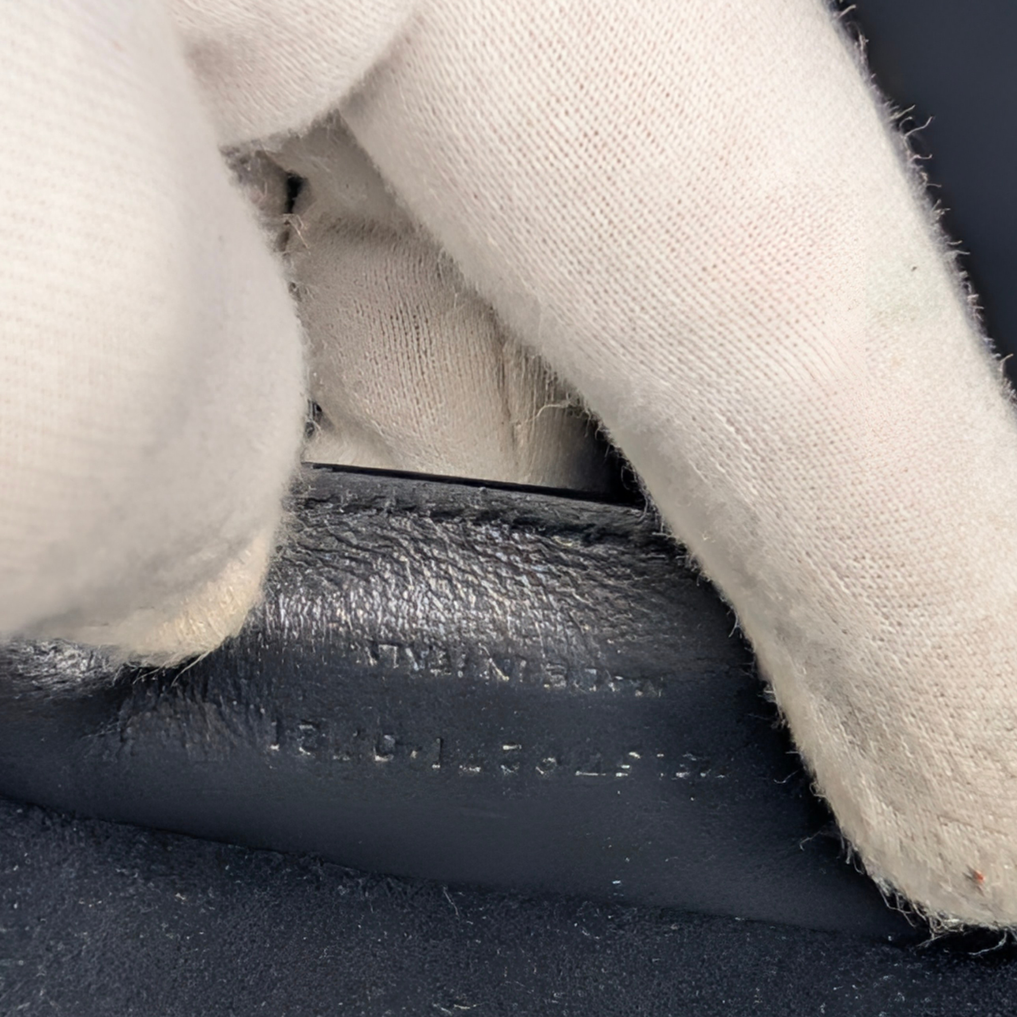 Yves Saint Laurent Manhattan Medium Crocodile Embossed Shoulder Bag