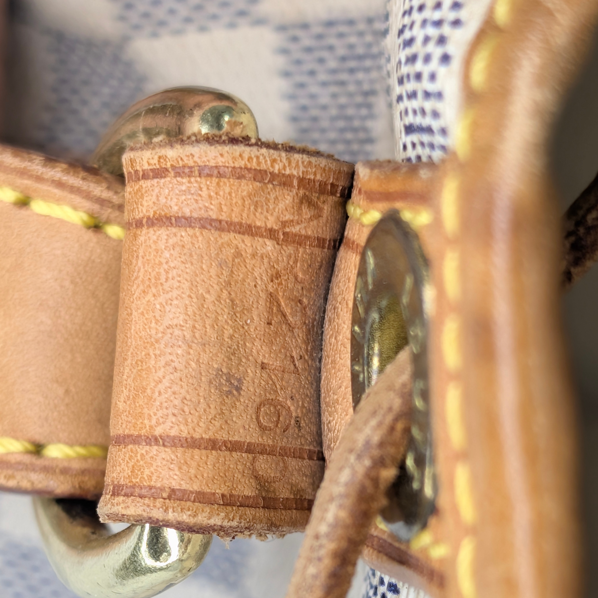 Louis Vuitton Noé Large Bucket Bag Beige