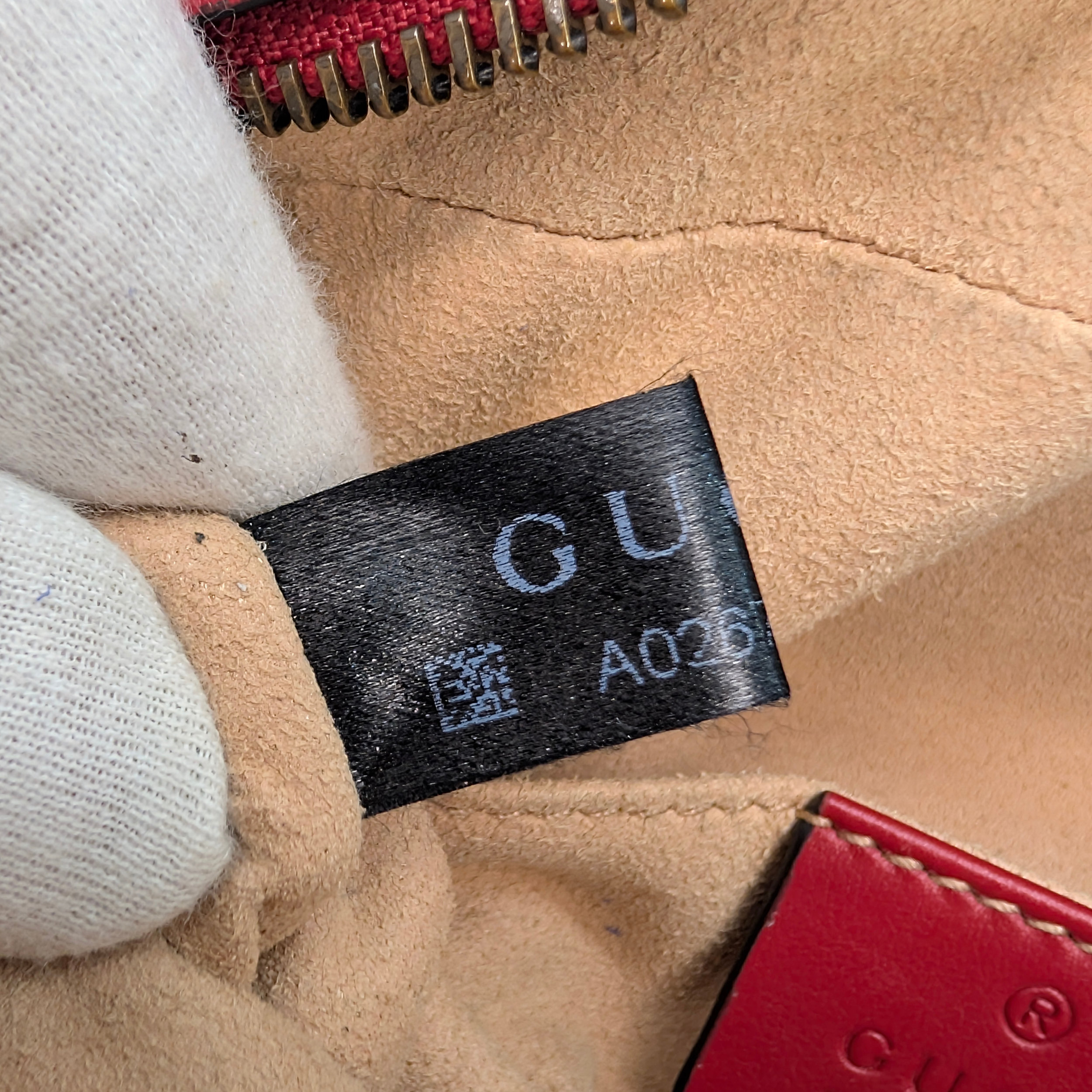 Gucci Mini GG Marmont Chain Shoulder Bag Hibiscus Red