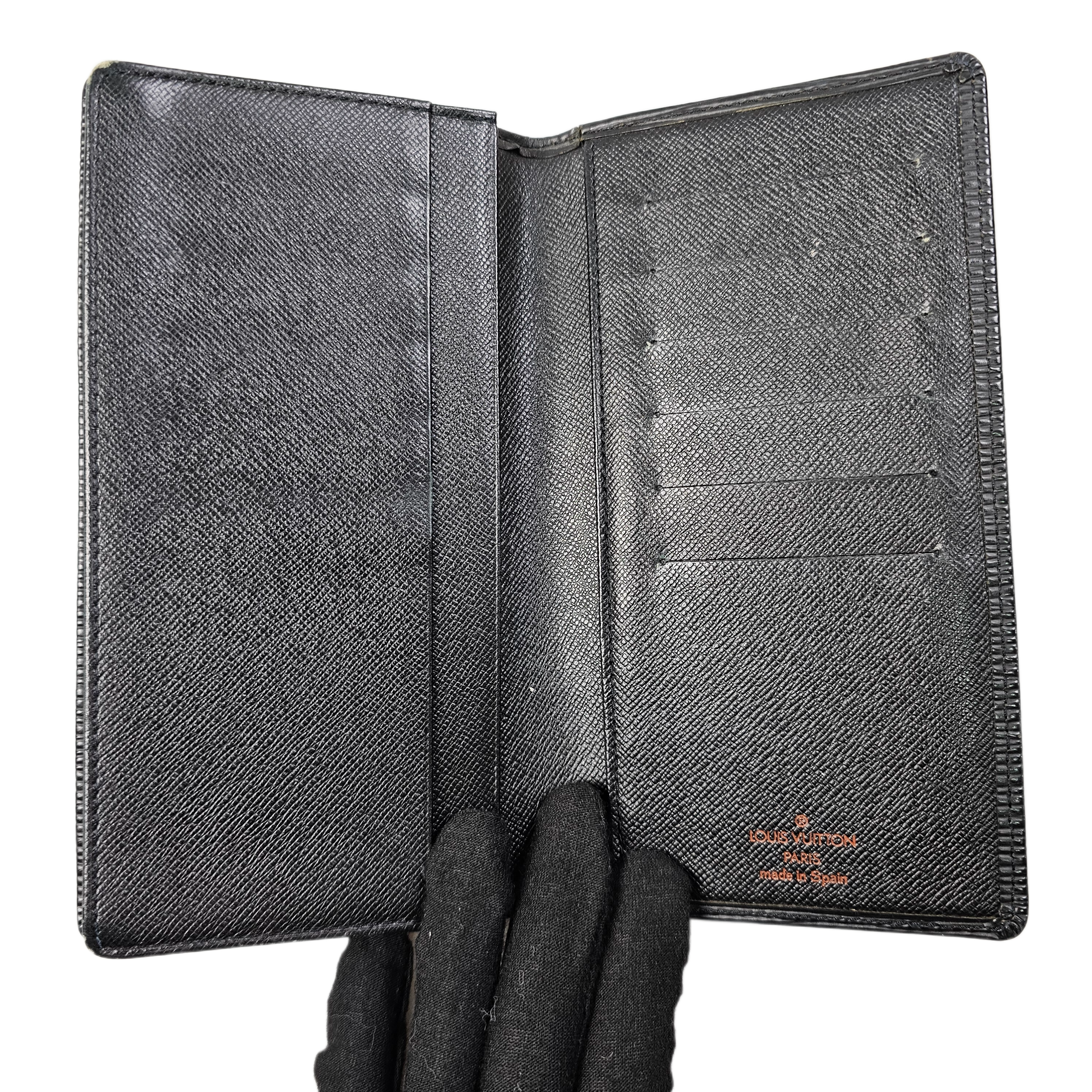 Louis Vuitton Black Epi Brazza Wallet