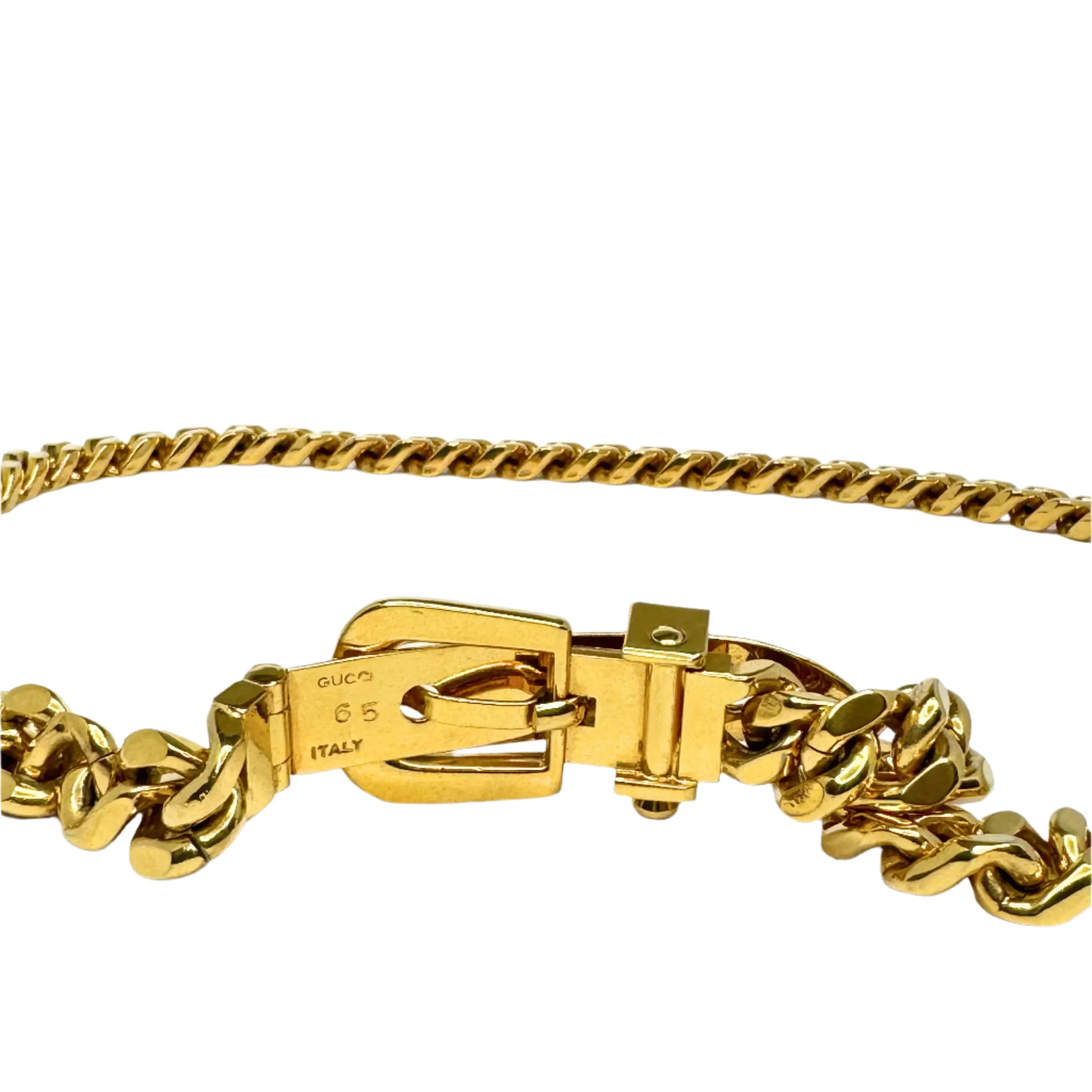 Gucci Chain Heavy necklace with Belt clasp tag in yellow gold-toned