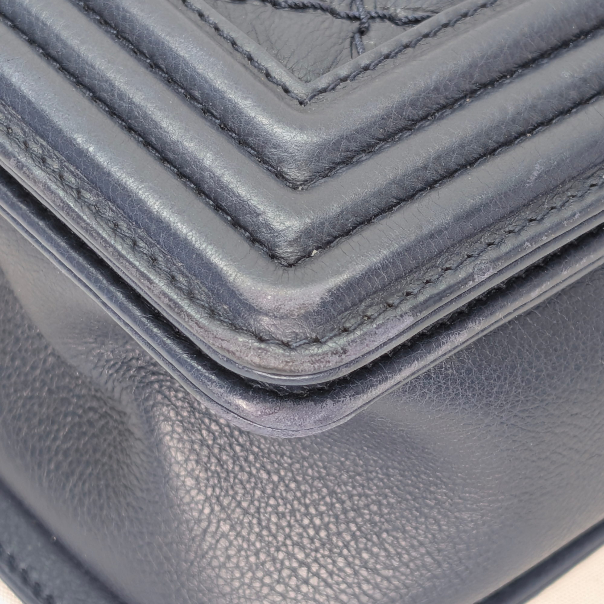 Chanel Flap Boy Shoulder Bag Medium Navy Blue