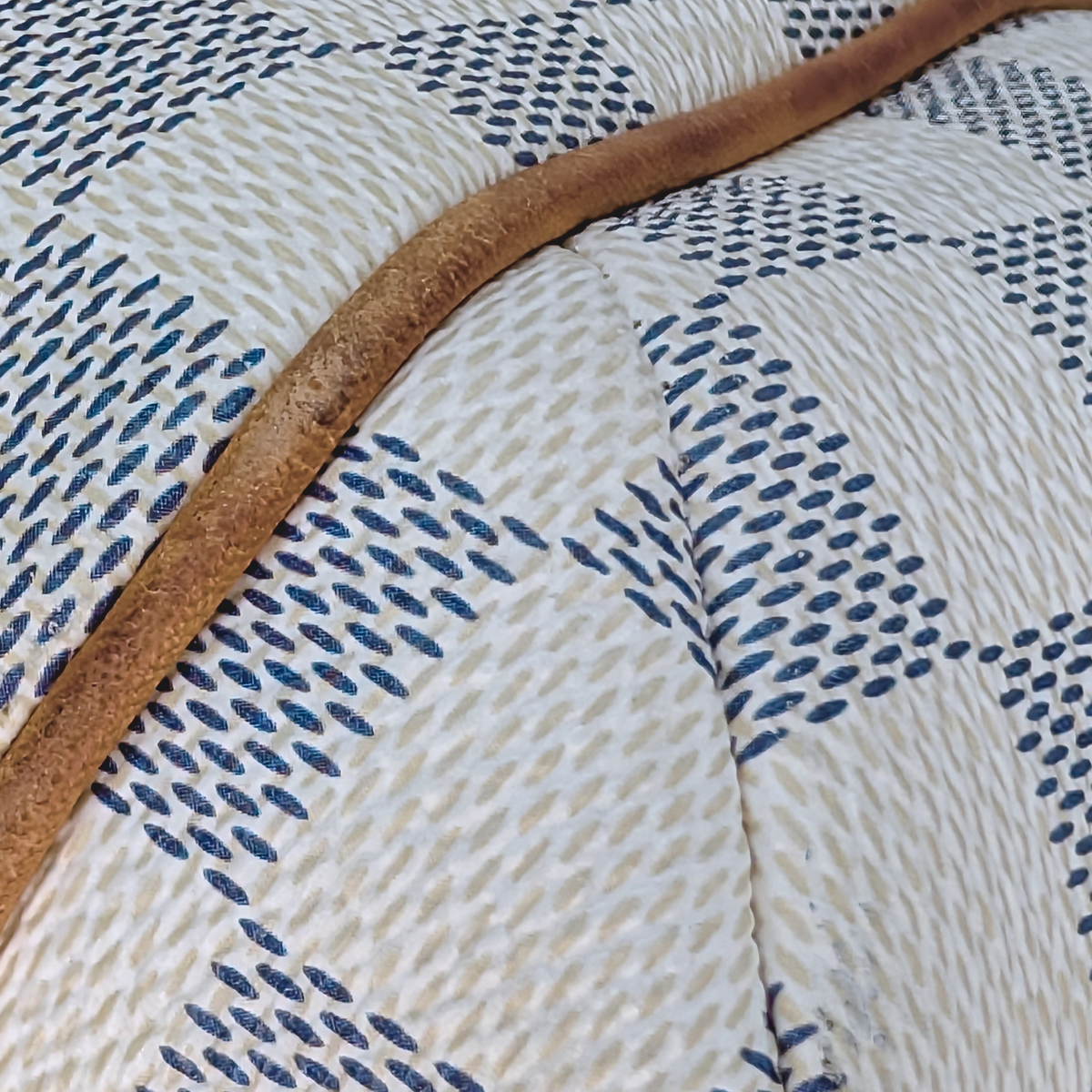 Louis Vuitton Totally MM Damier Azur Shoulder Bag