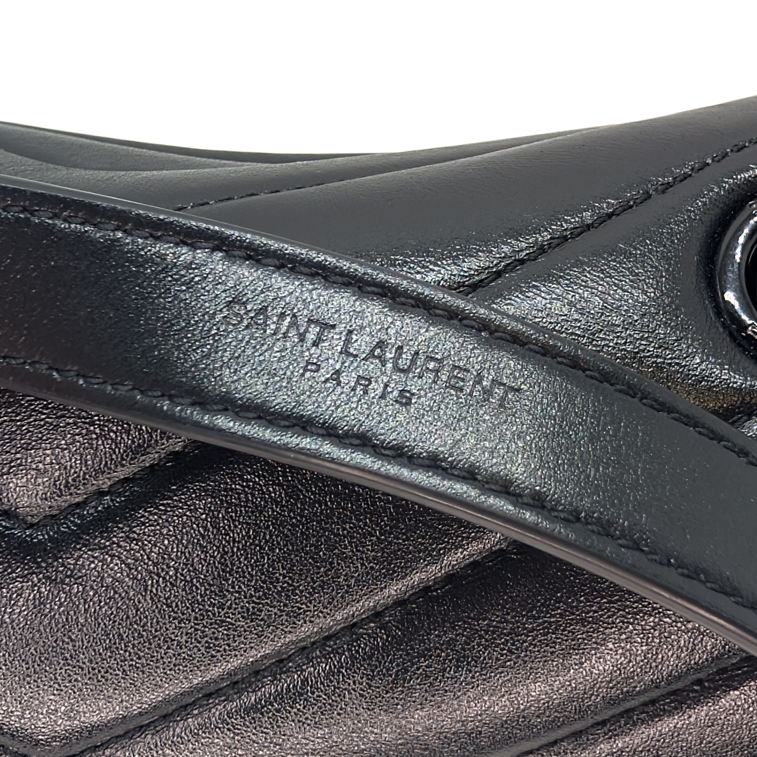 Yves Saint Laurent YSL Loulou Toy Medium Shoulder Bag Black