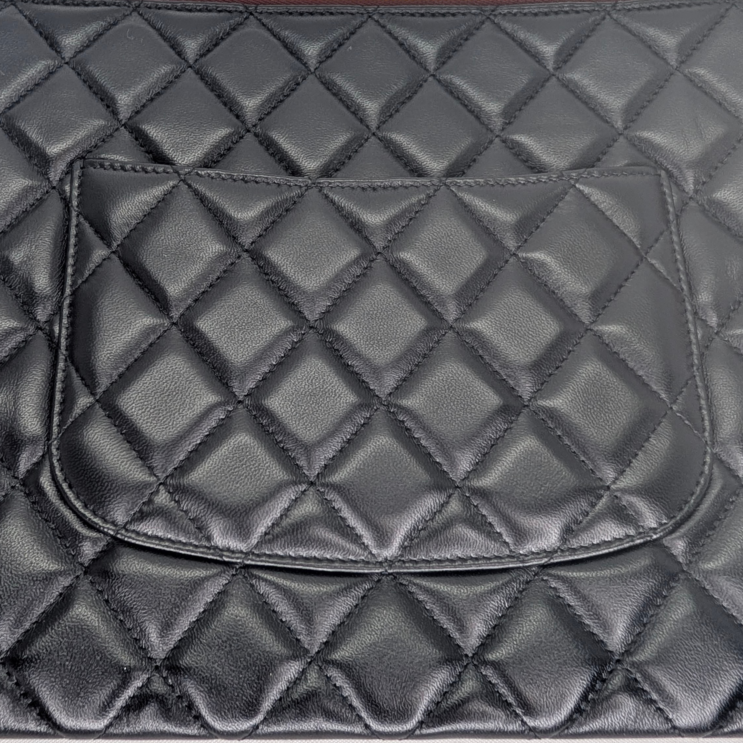 Chanel Medium O case Pouch Clutch Lambskin Black