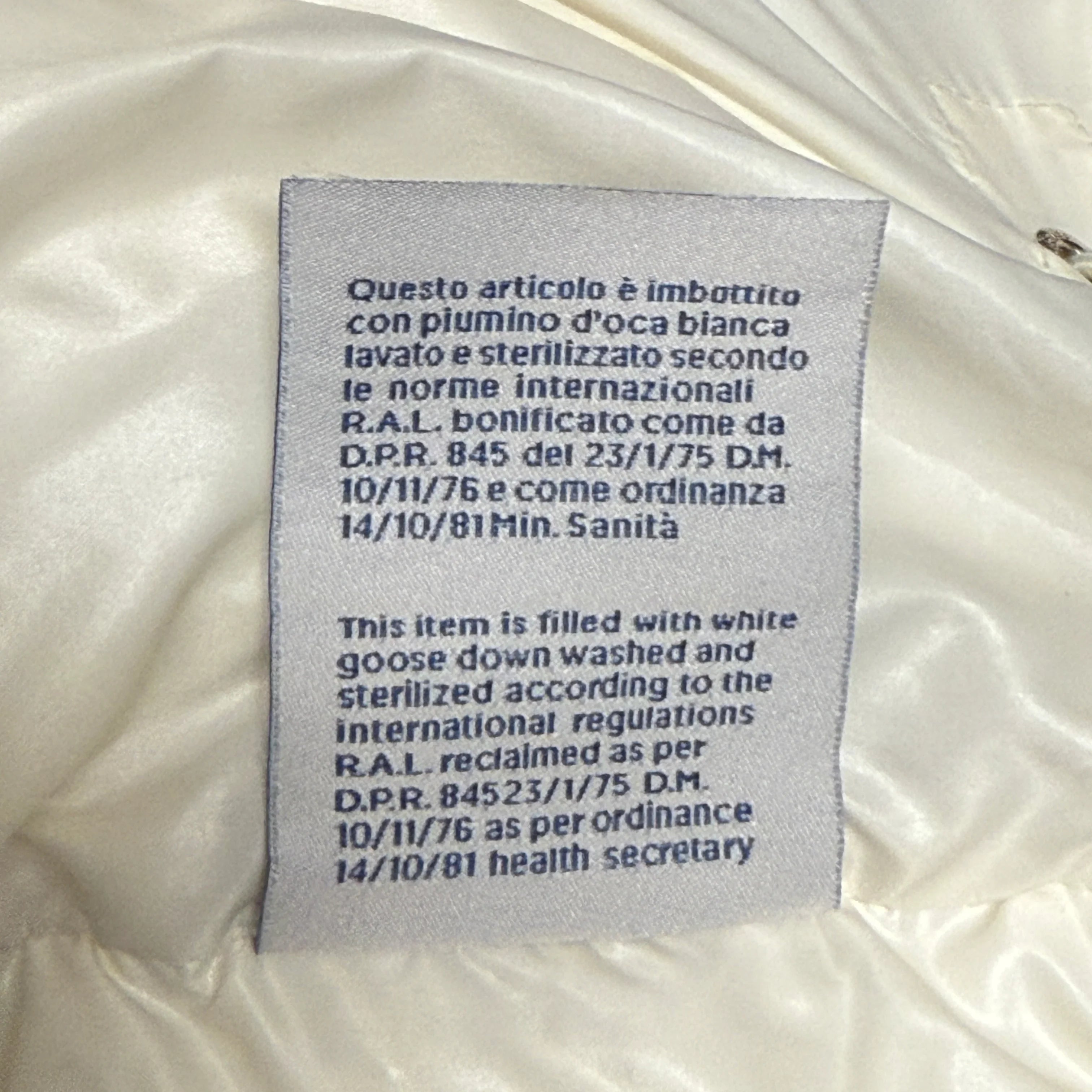 Moncler Grimblat Giubbotto Women's Puffer Jacket Off White size 2 / Medium