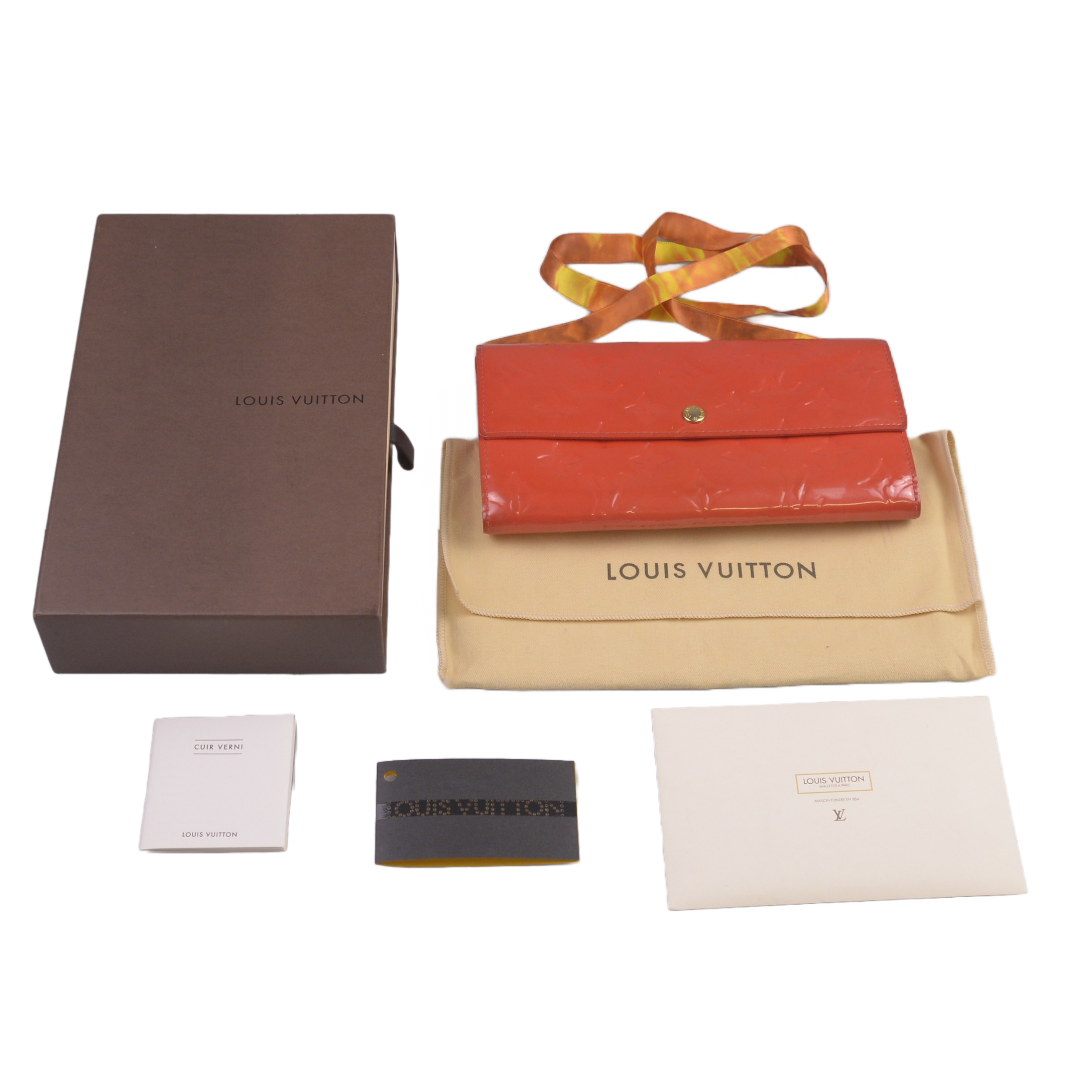 Louis Vuitton Vernis Monogram Sarah Long Wallet Red